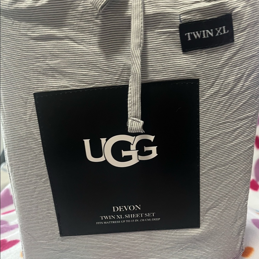NEW: UGG Twin XL Sheet Set